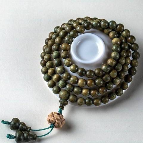 Green Sandalwood Bead Bracelet