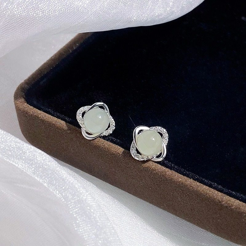 S999 Silver Hetian-Style Jade Clover Stud Earrings
